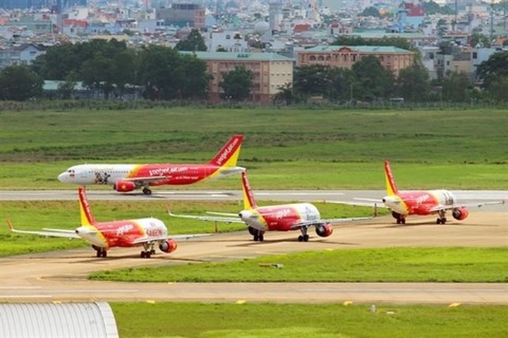 Vietjet slashes Asian route prices - 1