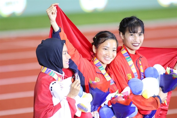 Tiny Oanh stands tall for Việt Nam at SEA Games - 1
