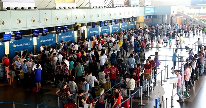 Prices of air tickets for Tết to be strictly controlled: CAAV - 1