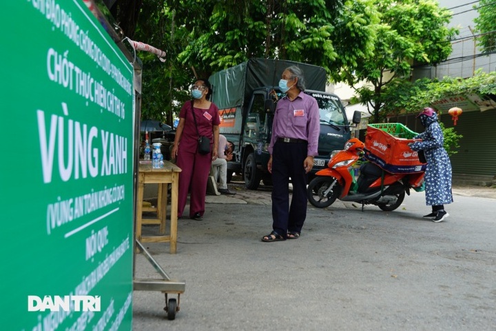 First Covid-free 'green zones' established in Hanoi - 4