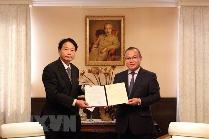 Two Japanese appointed as honourary consuls general of Vietnam - 1