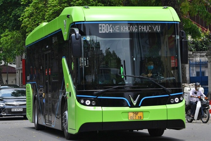Three electric bus routes to be launched in Hanoi from December - 1 Three electric bus routes to be launched in Hanoi from December - 1