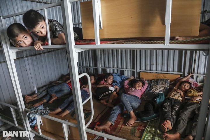 Ha Giang students need better boarding facilities - 1