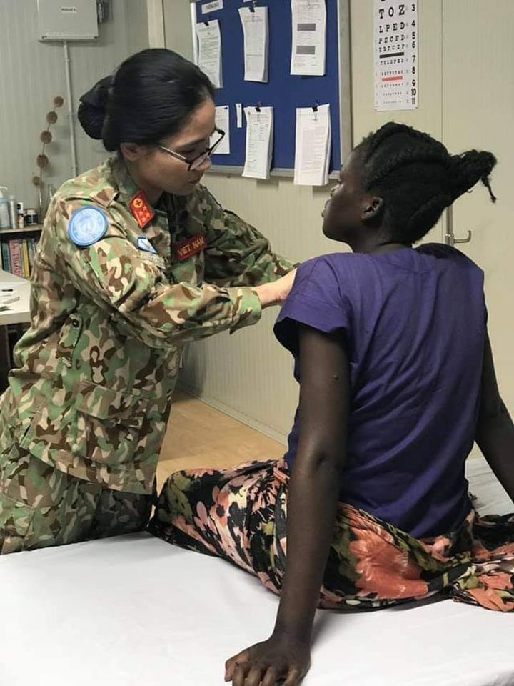 UN field hospital in Sudan helps pregnant woman - 1