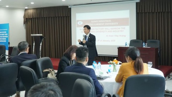 PhD students to connect with industries, boost economic growth - 1