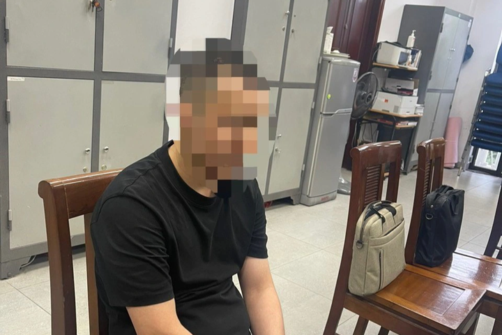 Taxi driver summoned for overcharging French tourists - 1 Taxi driver summoned for overcharging French tourists - 1