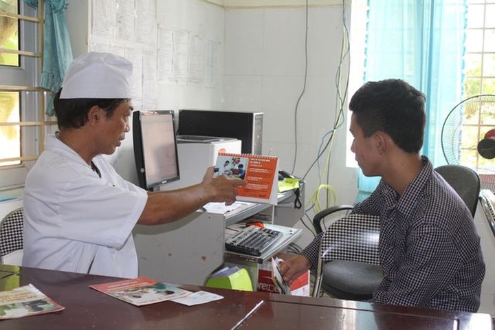 Vietnam sees declining smoking rates - 1