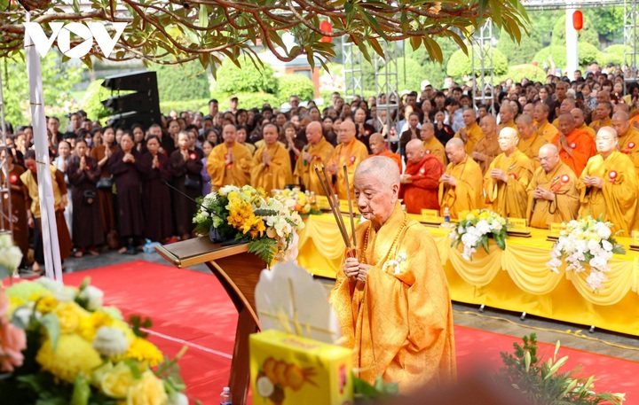 Buddhist requiem held for fallen soldiers in Dien Bien - 1