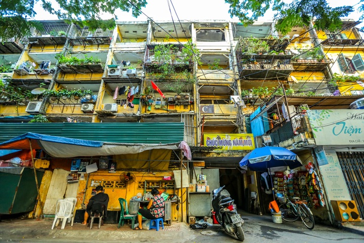 Decades-old Hanoi apartments attract customers - 1 Decades-old Hanoi apartments attract customers - 1