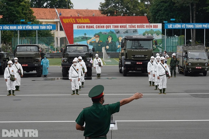 Wide-spread anti-virus sterilisation carried out in Ho Chi Minh City - 2