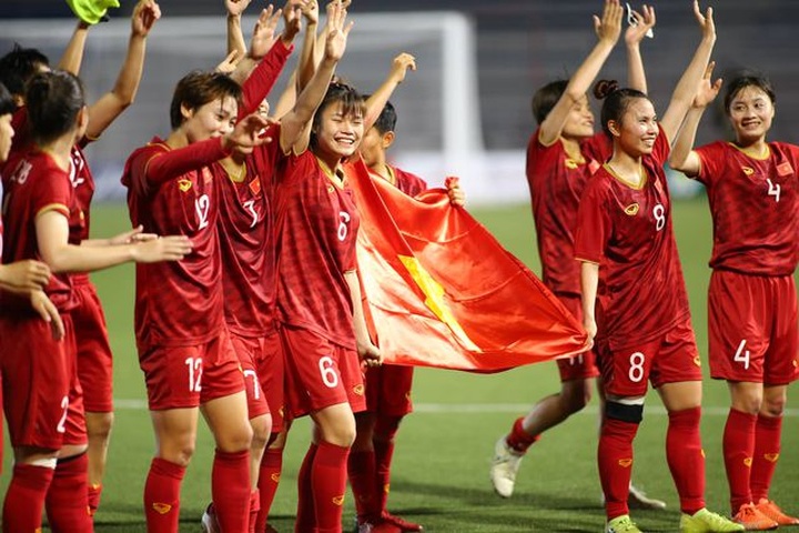 Vietnam women’s football team awarded billions after winning SEA Games - 1