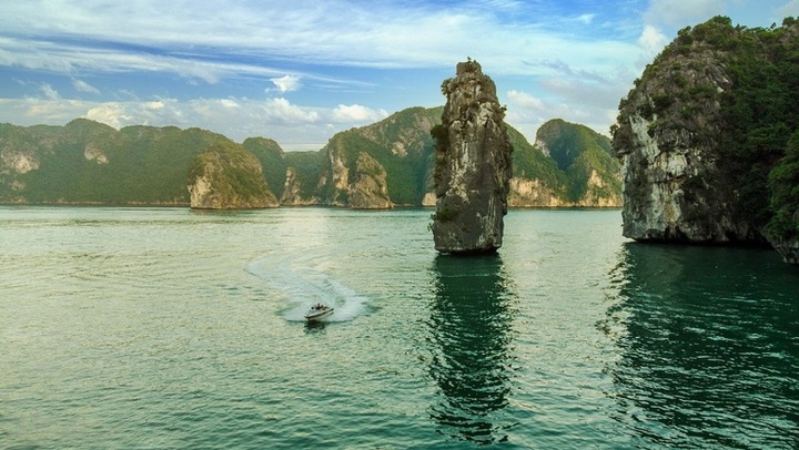 Cat Ba tourist site temporarily closed due to Covid-19 - 1