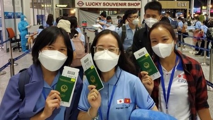 Vietnam aims to send 90,000 labourers abroad in 2022 - 1