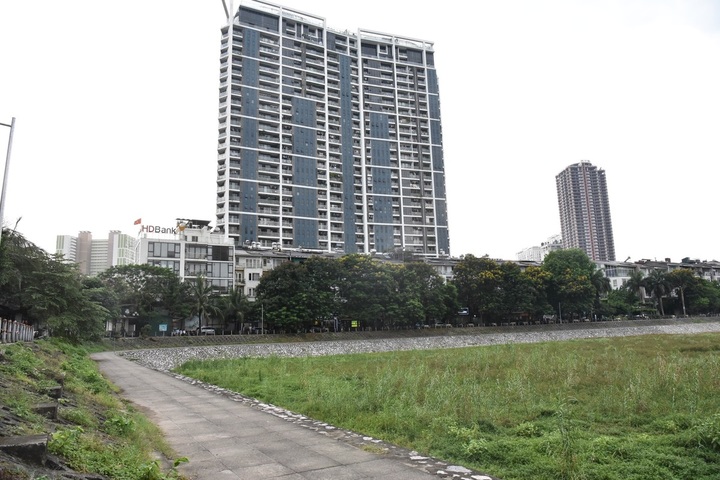 Hanoi lakes dry up - 4