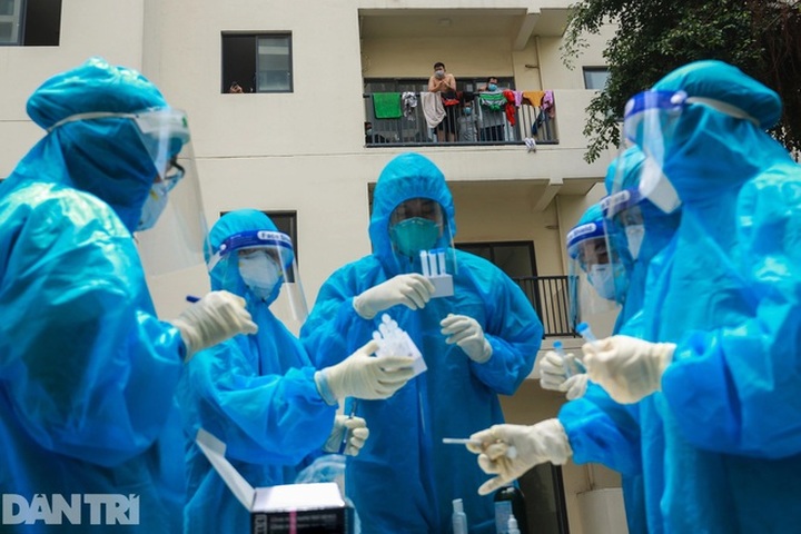 Over 3,400 new Covid-19 patients announced on Thursday in Vietnam - 1