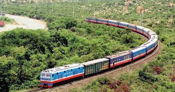 Trains halted as bomb found near North-South railway - 1