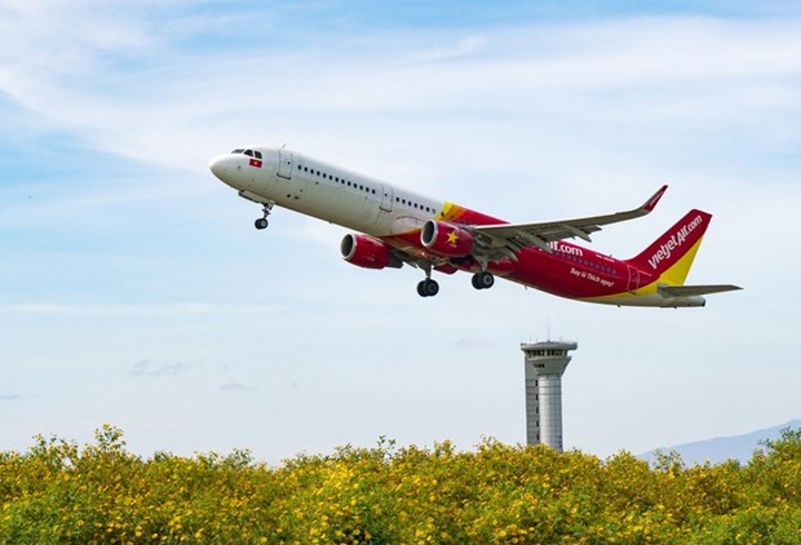 Vietjet offers flights from Can Tho, Da Lat to RoK during year-end festival season - 1