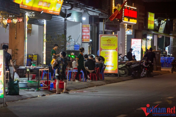 Hanoi pavement encroachment resurfaces - 5