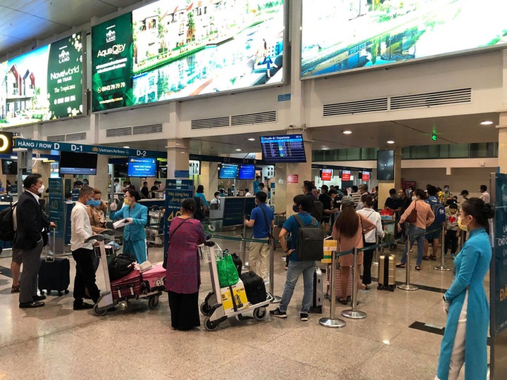 Flights asked to ensure passengers distance for virus prevention - 1 Flights asked to ensure passengers distance for virus prevention - 1