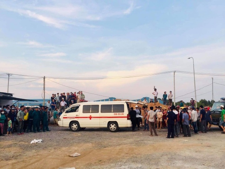 At least 10 killed in construction work accident in Dong Nai - 3 At least 10 killed in construction work accident in Dong Nai - 3
