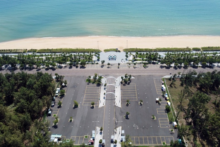 Public parks built along Phu Yen beaches - 7
