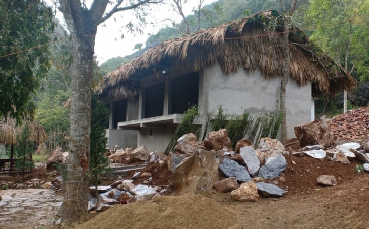 Illegal construction rampant at national landscape site - 3 Illegal construction rampant at national landscape site - 3