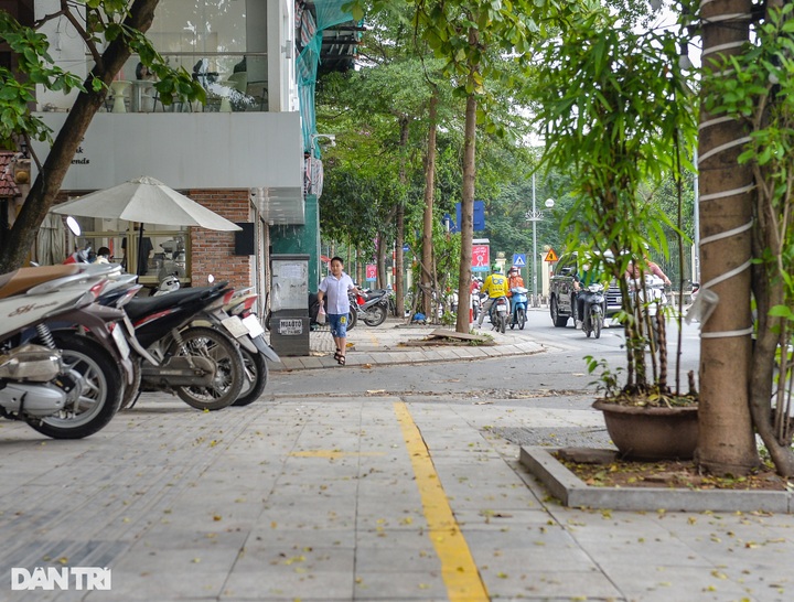 Hanoi pavements cleared for pedestrians - 1