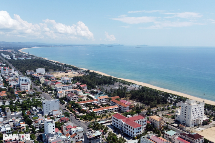 Public parks built along Phu Yen beaches - 4