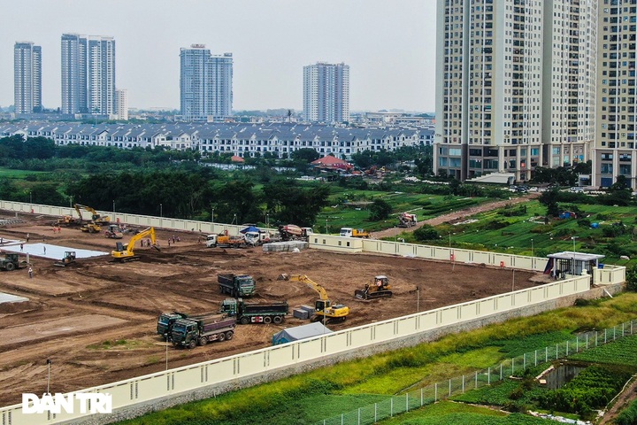 Large Covid-19 intensive care centre built in Hanoi - 2 Large Covid-19 intensive care centre built in Hanoi - 2