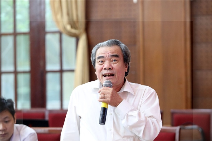 Hanoi authorities urged to develop public transport - 1