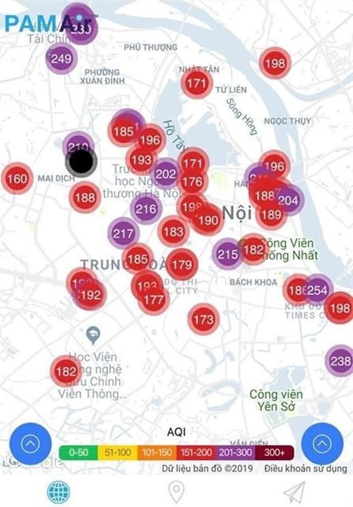 Air pollution in Hanoi exceeds red-warning level - 1
