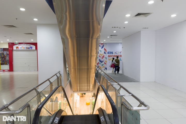 Hanoi shopping malls fail to attract customers - 3 Hanoi shopping malls fail to attract customers - 3