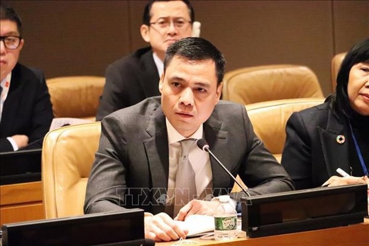 Vietnam calls peace, stability prerequisite for solutions to global challenges - 1 Vietnam calls peace, stability prerequisite for solutions to global challenges - 1