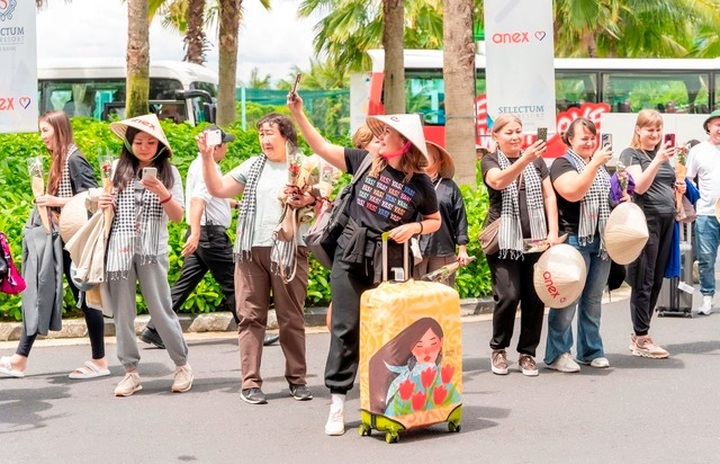 Khanh Hoa launches new year-end tourism promotion campaign - 1 Khanh Hoa launches new year-end tourism promotion campaign - 1