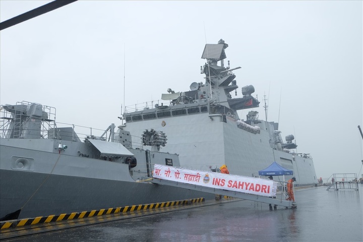 Indian navy ship visits Danang - 3 Indian navy ship visits Danang - 3