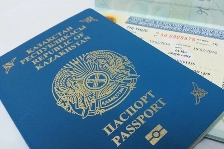 Kazakhstan adopts visa exemption agreement for Vietnamese citizens - 1