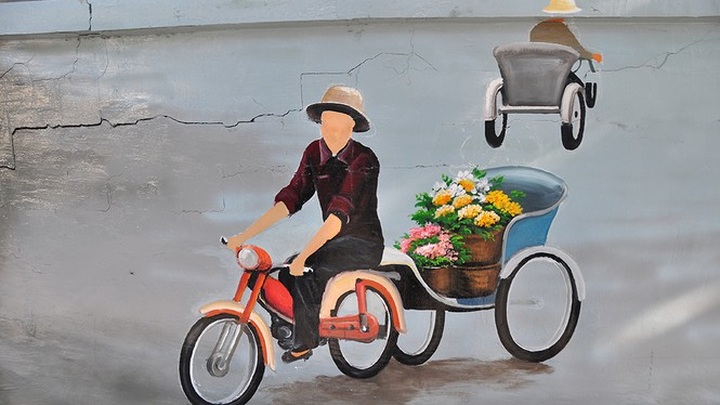 Mural project brightens Can Tho street - 3 Mural project brightens Can Tho street - 3