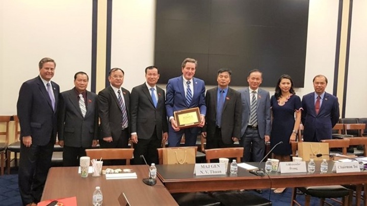 Vietnam keen to boost defence, security ties with US, UN - 1