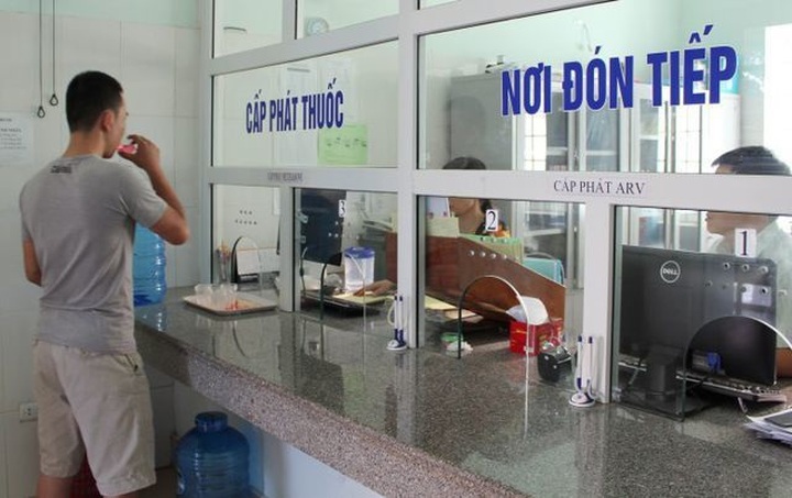 Hanoi targets ARV treatment for 90% of HIV carriers - 1