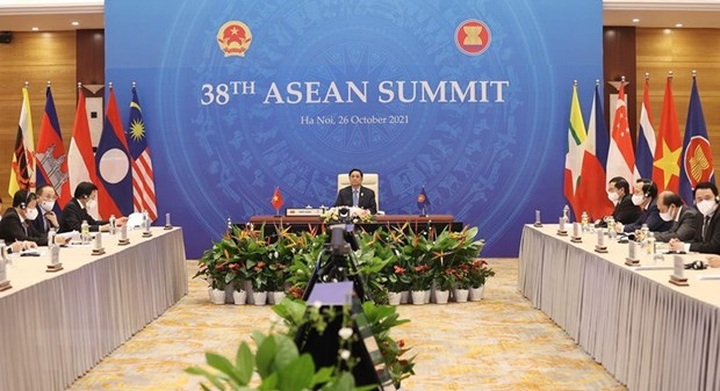 PM attends five conferences on first day of 38th, 39th ASEAN Summits and Related Summits - 1 PM attends five conferences on first day of 38th, 39th ASEAN Summits and Related Summits - 1
