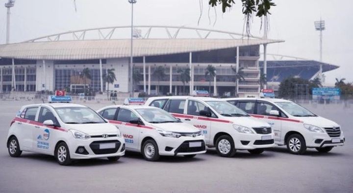 Hanoi to mobilise more taxis for Covid-19 fight - 1 Hanoi to mobilise more taxis for Covid-19 fight - 1