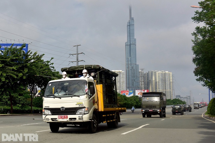 Wide-spread anti-virus sterilisation carried out in Ho Chi Minh City - 1