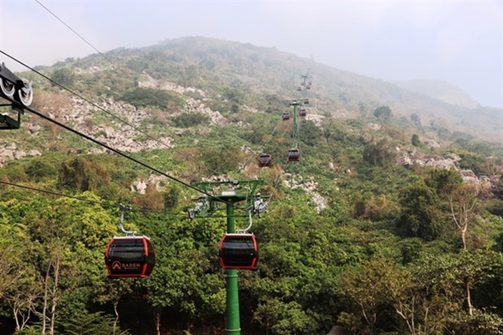 New cable car at Ba Den Mountain launched - 1