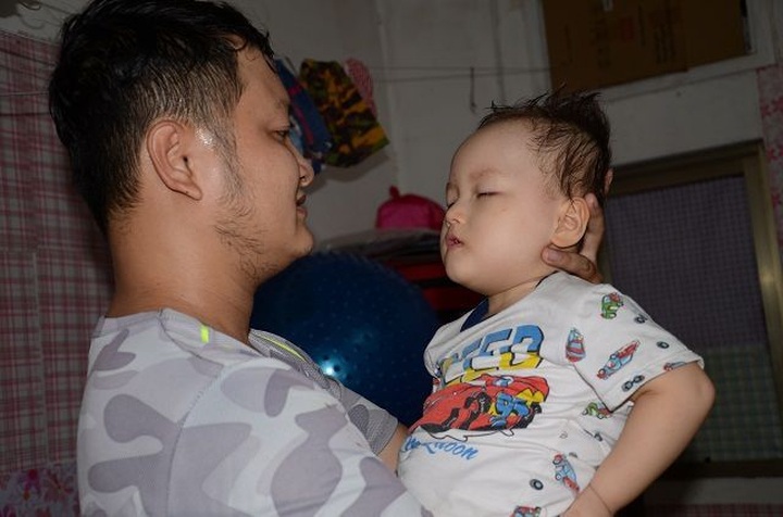 Readers help little girl overcome cerebral palsy - 1