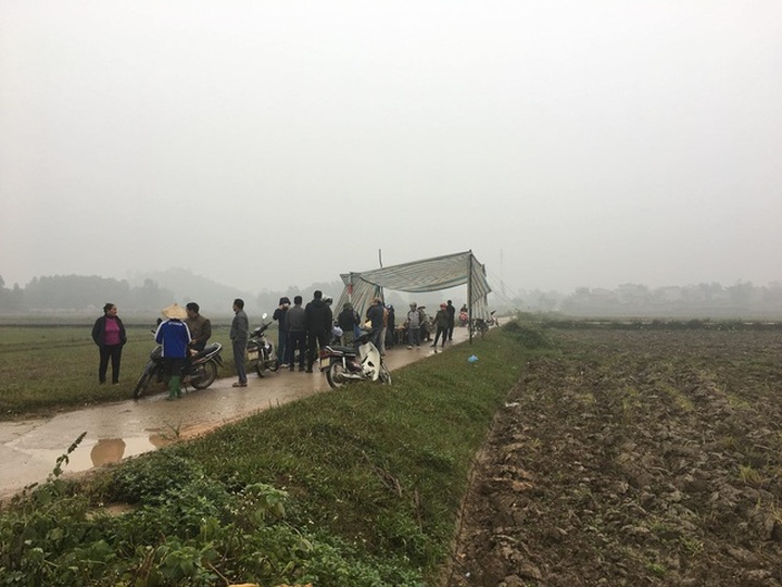 Slow compensation continues plaguing residents near Hanoi dump - 1 Slow compensation continues plaguing residents near Hanoi dump - 1