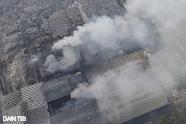 HCM City waste treatment plant causes pollution - 2