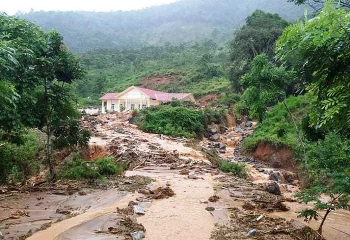 Mountainous district severely ravaged by Storm Wipha - 9 Mountainous district severely ravaged by Storm Wipha - 9