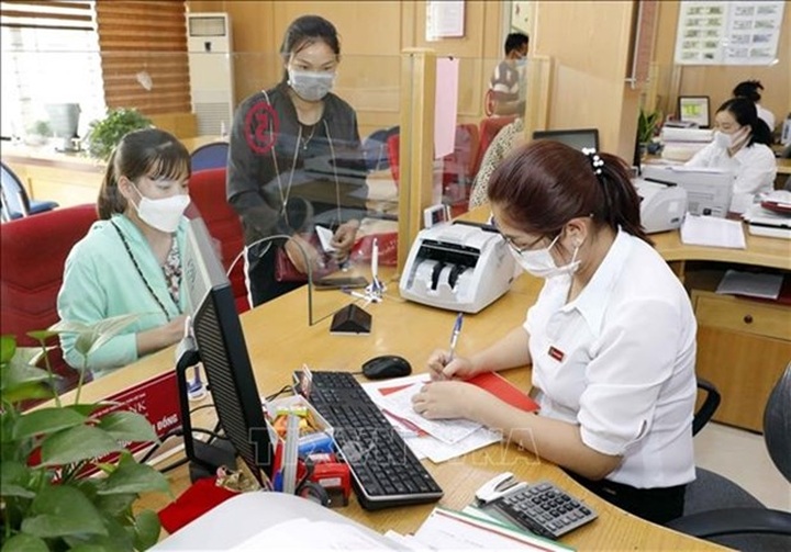 Central bank to raise credit limit, banks slash interest rates - 1