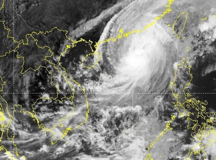 More storms forecasted to hit Vietnam this month - 1