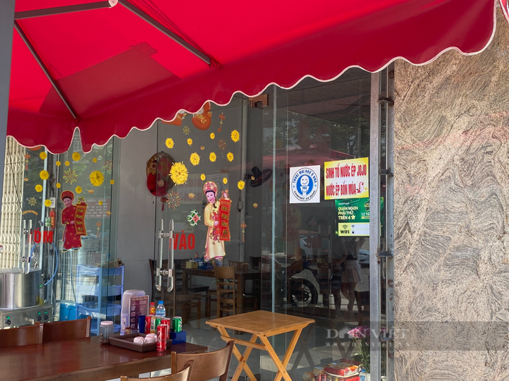 Danang hotels and restaurants open toilets to tourists - 1